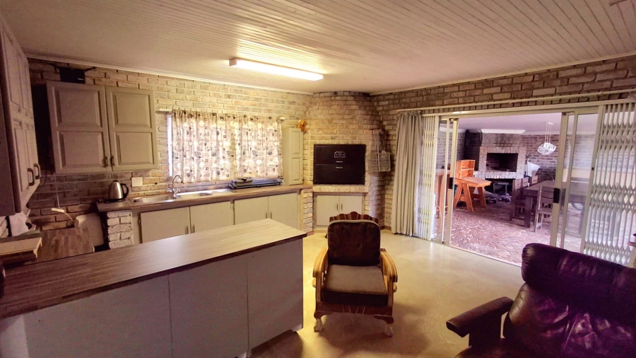 5 Bedroom Property for Sale in Vaalpark Free State